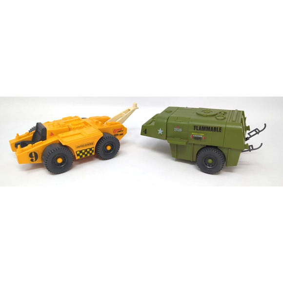 Original 1985 GI Joe USS Flag Aircraft Carrier Tow Vehicle Fuel Trailer Complete